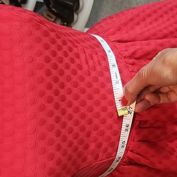 Cute dress can be wear day or night - Picture 5 of 7